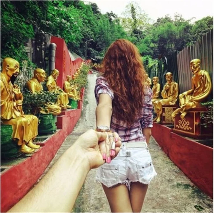 Dünya turunda tut elimi fotoğrafları...