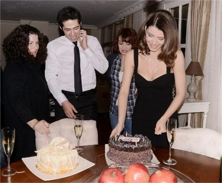 Beren Saat'e "İntikam" dizisinin setinde sürpriz!
