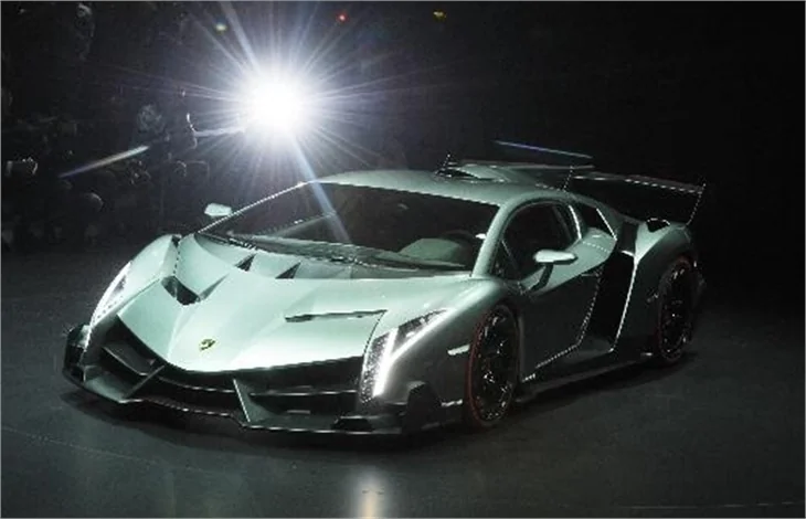 Burası Cenevre... Lamborghini değil, "zehir"