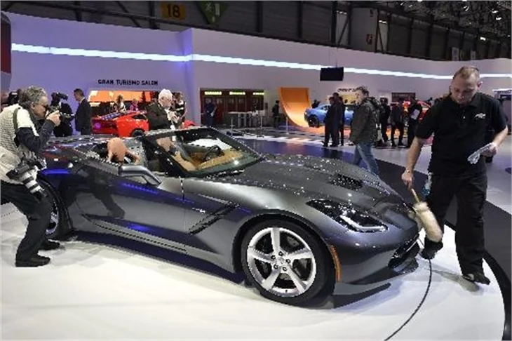 Burası Cenevre... Lamborghini değil, "zehir"