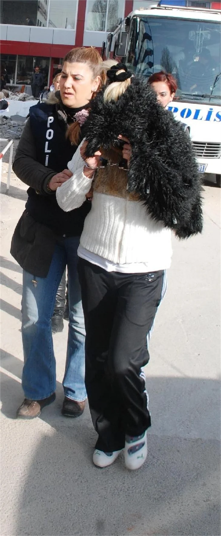 Şifreli fuhuş baskını