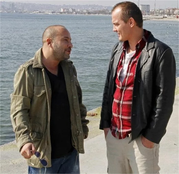 Arda Kural, İzzet Çapa'ya anlattı!
