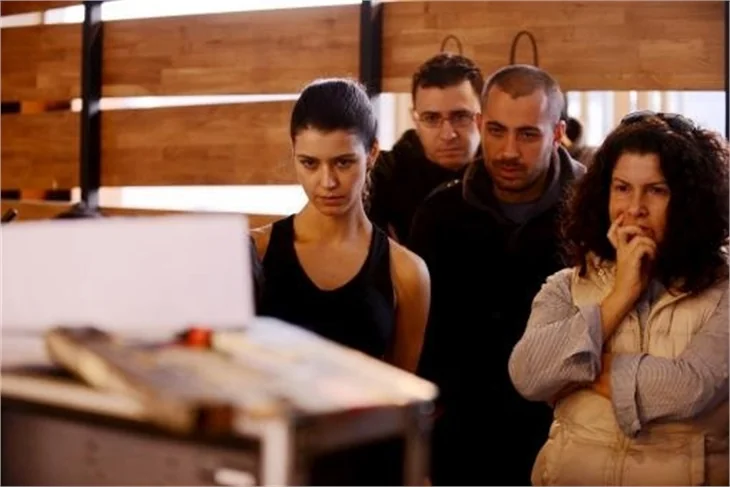 Beren Saat'ten dövüş taktikleri!