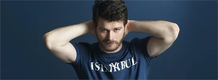 Kıvanç, 'Derin' aşkına Dubai'den cevap verdi!