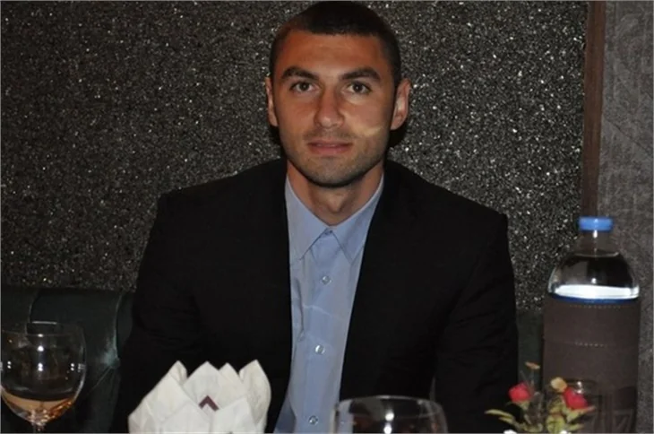 Burak Yılmaz'ın kız kardeşi nişanlandı