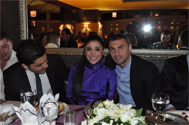 Burak Yılmaz'ın kız kardeşi nişanlandı