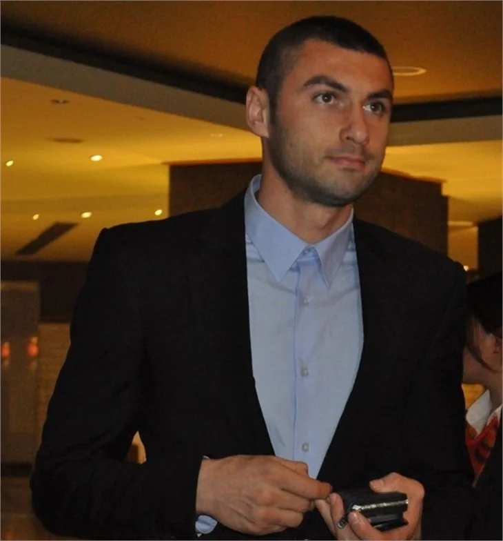 Burak Yılmaz'ın kız kardeşi nişanlandı