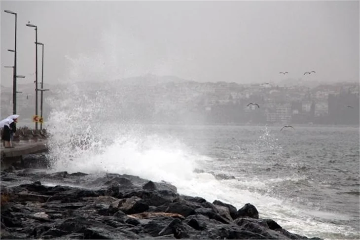 İstanbul, Bodrum ve İzmir'den lodos manzaraları