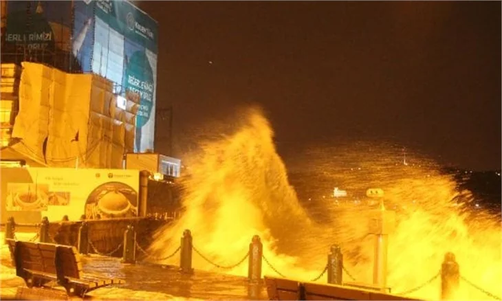 İstanbul, Bodrum ve İzmir'den lodos manzaraları