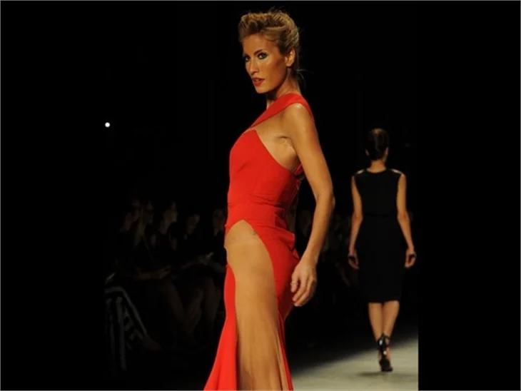 İstanbul Fashion Week'ten nefes kesen görüntüler!