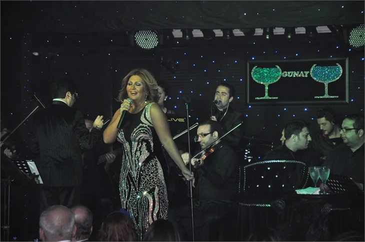 Sibel Can, 'Günay'ı salladı!