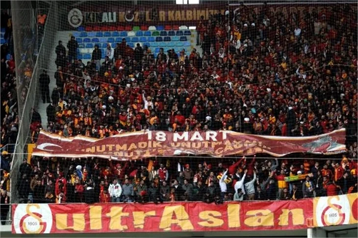 Jose Mourinho, Kayseri'de Galatasaray'ı izledi