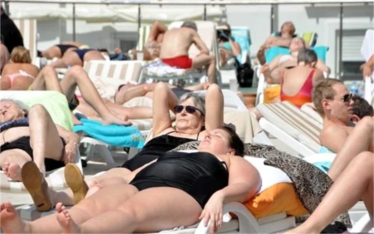 Bodrum'a yaz geldi sahiller doldu!