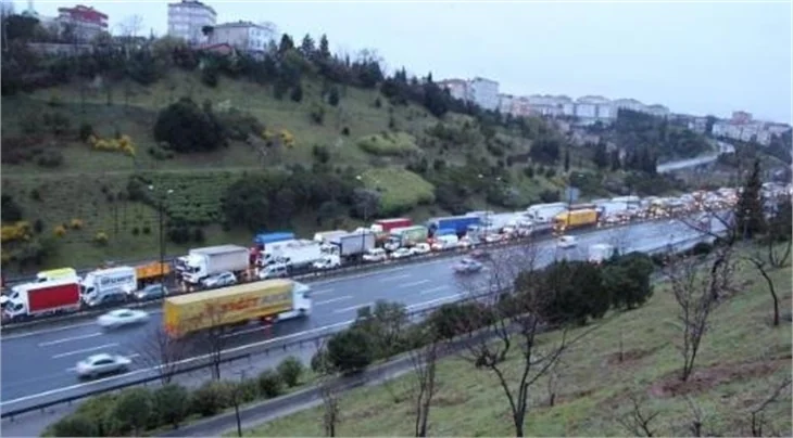FSM'de TIR yangını