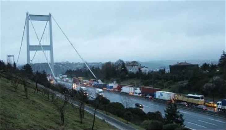 FSM'de TIR yangını