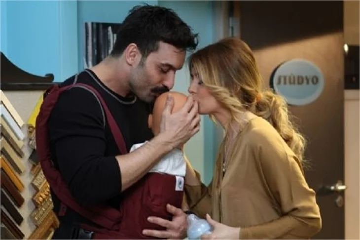 Ezgi Asaroğlu ve Carlos'lu diziden ilk kareler!