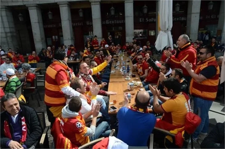 Madrid'de yer gök sarı-kırmızı