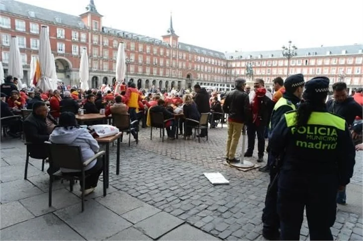 Madrid'de yer gök sarı-kırmızı
