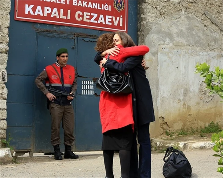 Ve Cemre özgür!