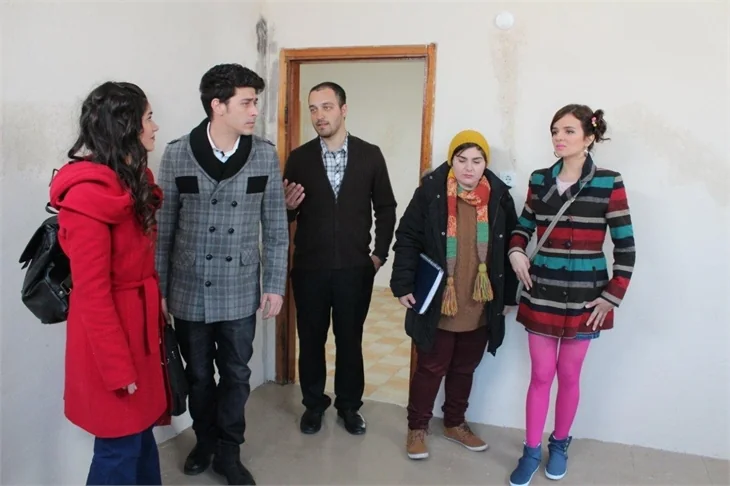 Beni Böyle Sev'de Ayşem ve Ömer zor durumda!