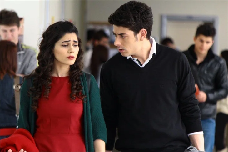 Beni Böyle Sev'de Ayşem ve Ömer zor durumda!