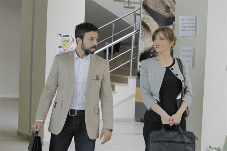 Beni Böyle Sev'de Ayşem ve Ömer zor durumda!