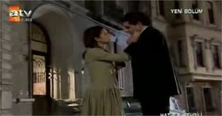 Beren Saat'in cüretkar sahneleri!