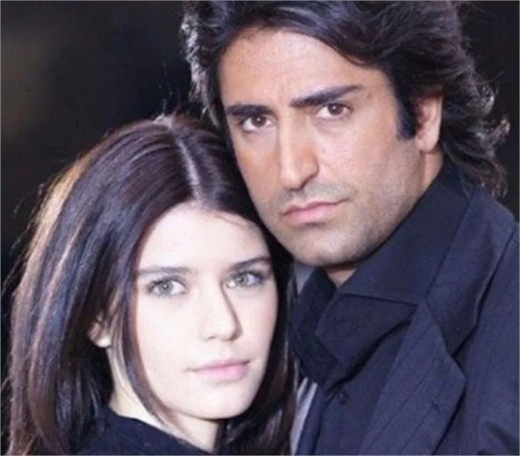 Beren Saat'in cüretkar sahneleri!
