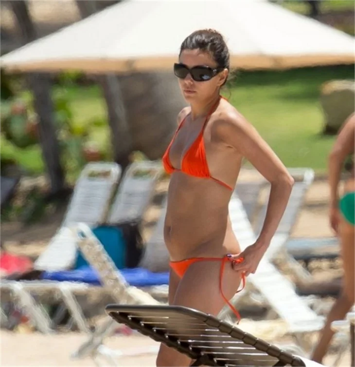 Eva Longoria şaşırttı!