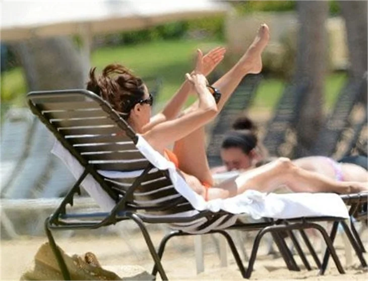 Eva Longoria şaşırttı!
