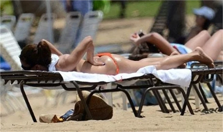 Eva Longoria şaşırttı!