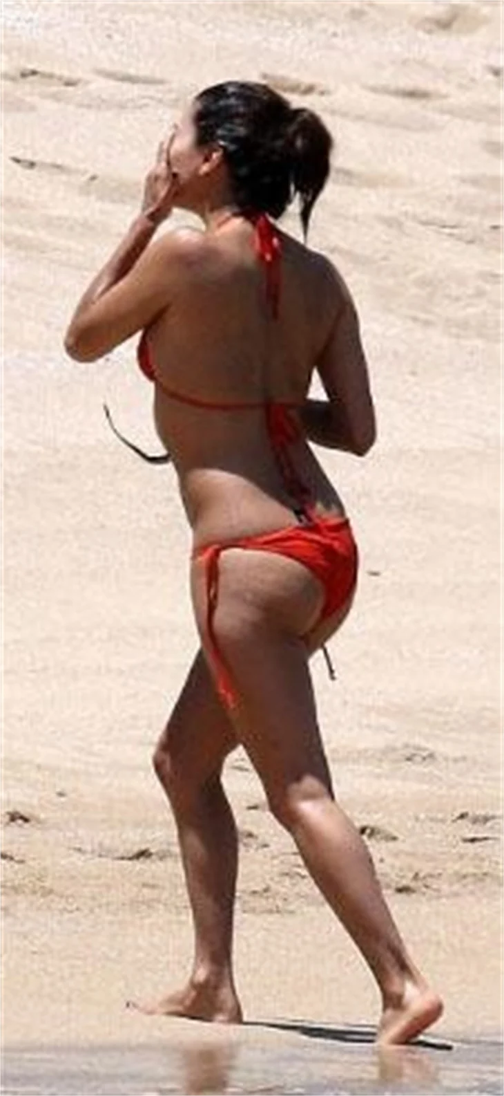 Eva Longoria şaşırttı!