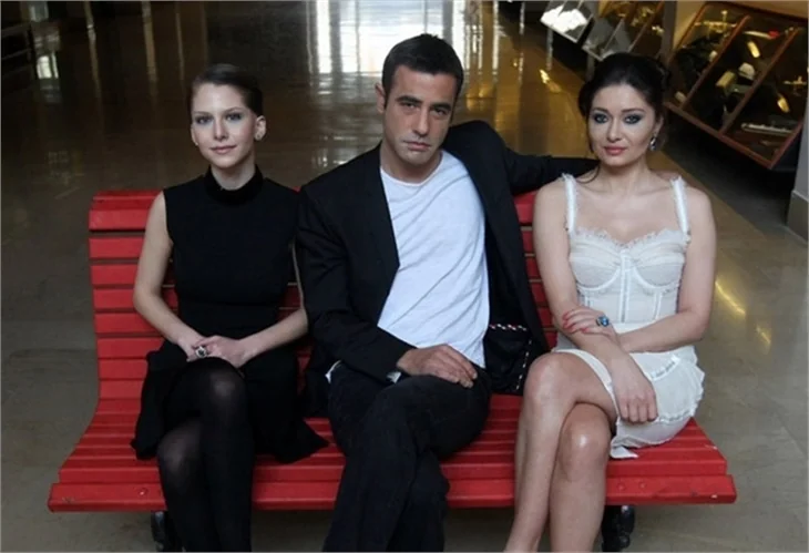 Nurgül Yeşilçay'ın Aşk Kırmızı'sında hüsran!