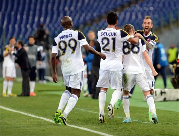 Fenerbahçe yarı finalde!