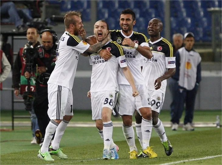 Fenerbahçe yarı finalde!