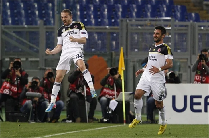 Fenerbahçe yarı finalde!