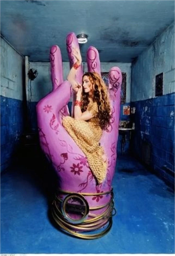 David LaChapelle'nin ünlü fotoğrafları satışta!
