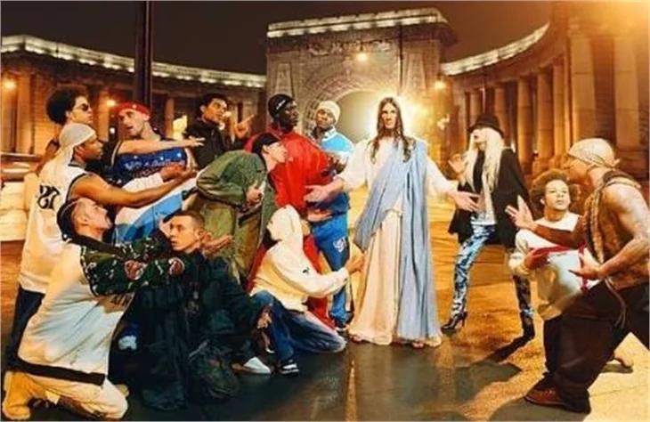 David LaChapelle'nin ünlü fotoğrafları satışta!