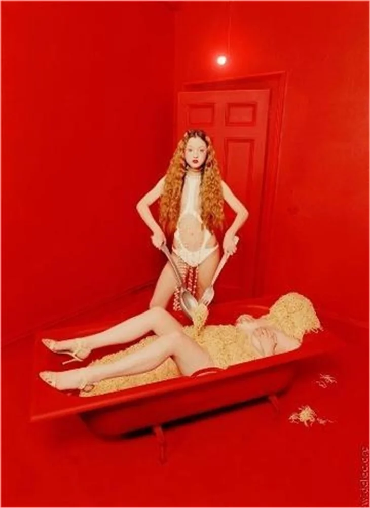 David LaChapelle'nin ünlü fotoğrafları satışta!