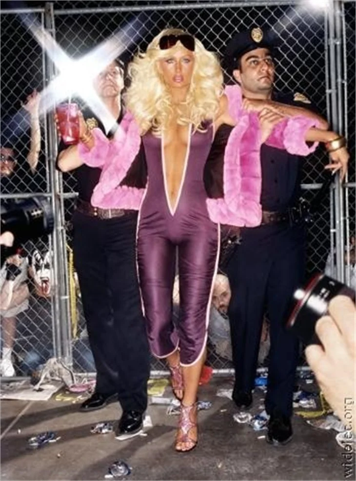 David LaChapelle'nin ünlü fotoğrafları satışta!
