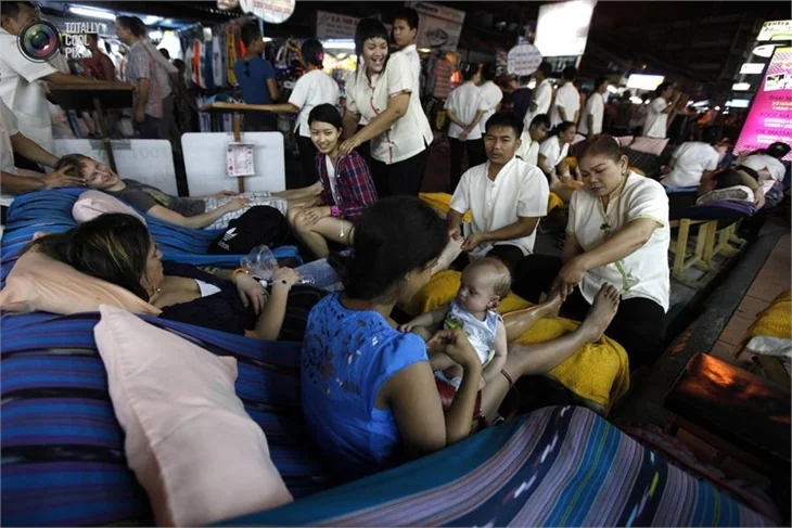 Bangkok'un iki farklı yüzü!