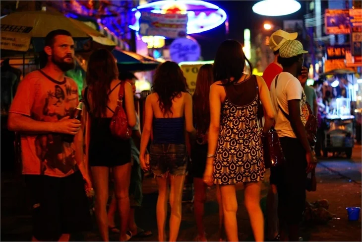 Bangkok'un iki farklı yüzü!