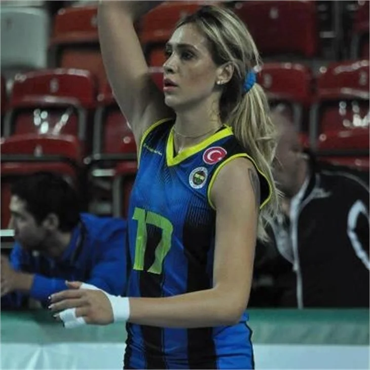 Duygu Bal'ın paylaştığı fotoğraf yine olay oldu!