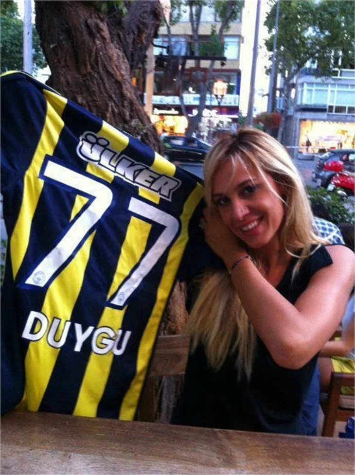 Duygu Bal'ın paylaştığı fotoğraf yine olay oldu!