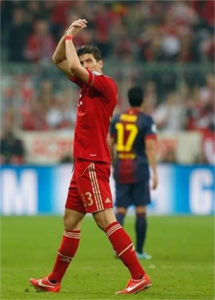 Panzerler Messi Messi dinlemedi