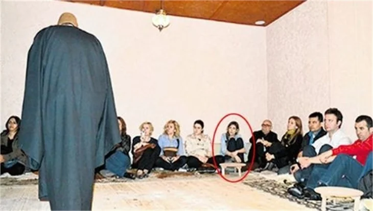 Sinem Kobal'ın Mevlana aşkı
