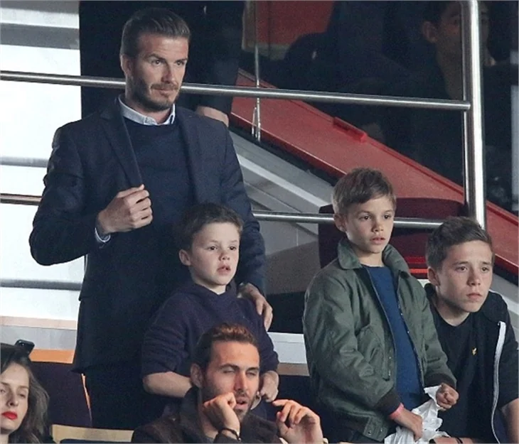 Holigan Beckham'lar tribünde!
