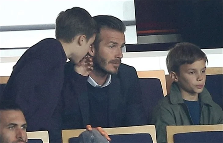 Holigan Beckham'lar tribünde!