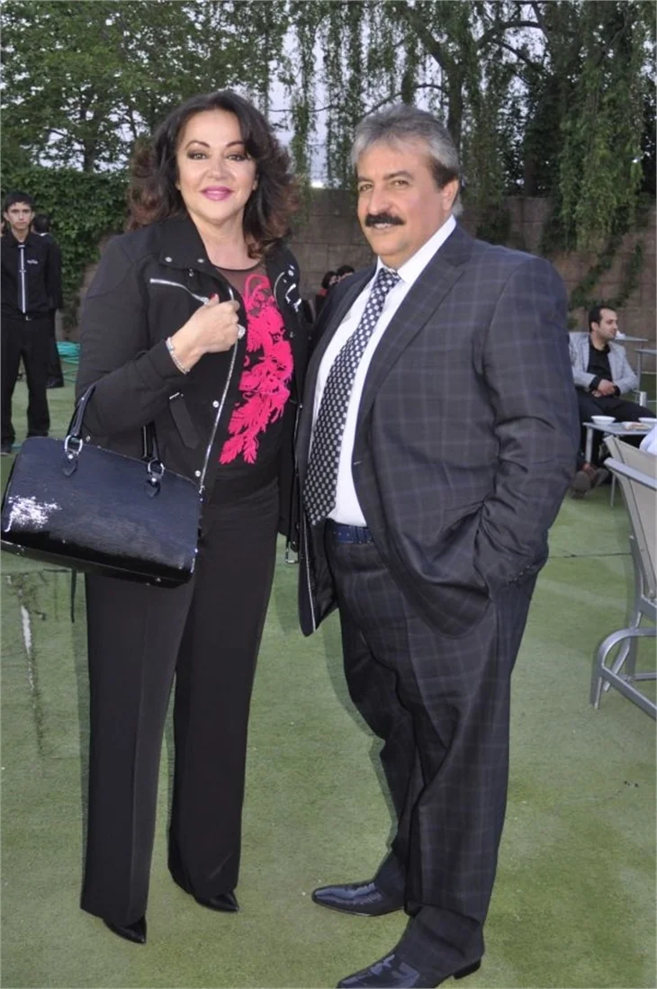 Cengiz Küçükayvaz evlendi!