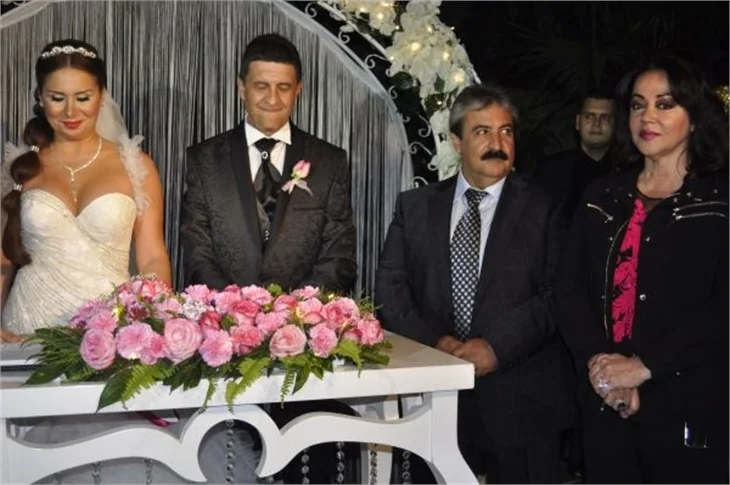 Cengiz Küçükayvaz evlendi!